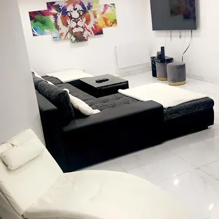 Love Room Givors Esterno foto
